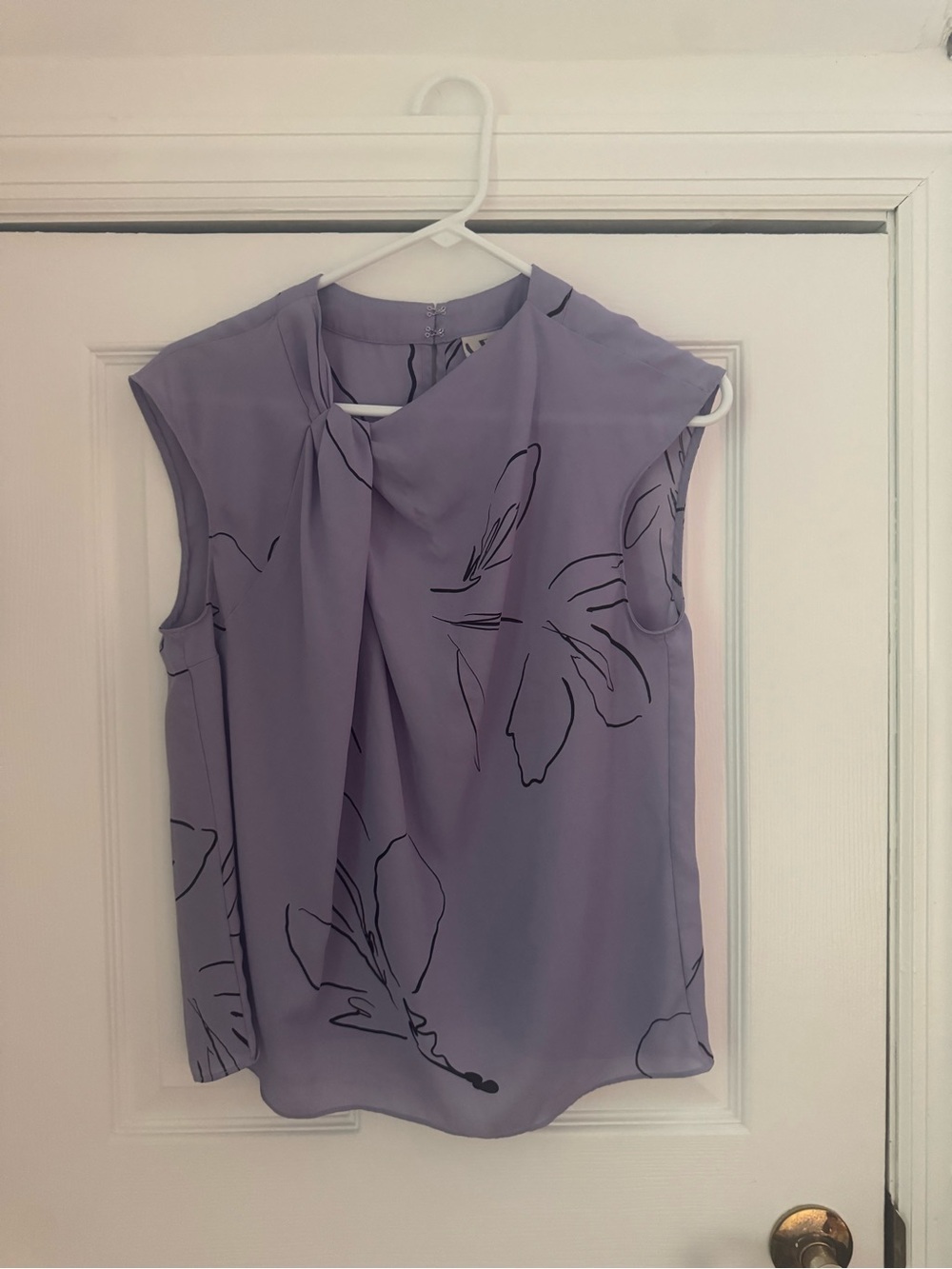 Worthington Lilac Sleeveless Floral Pleat-Front Blouse - Picture 3 of 3